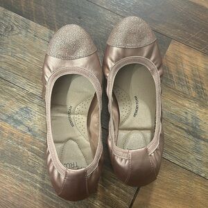 Time & Tru rose gold flats with sparkle on toes Sz 9W